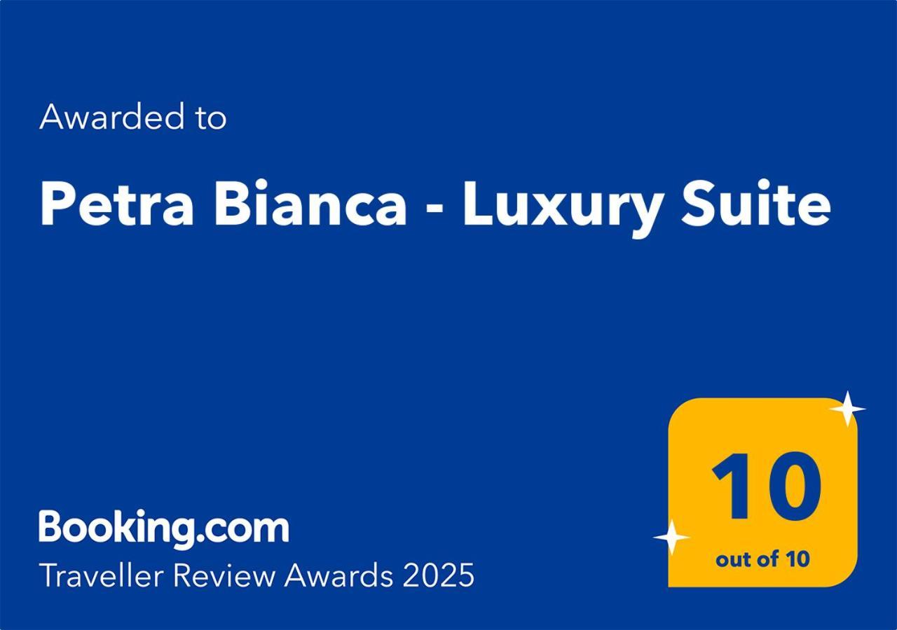 Petra Bianca Luxury Suite Ceglie Messapica Exterior photo